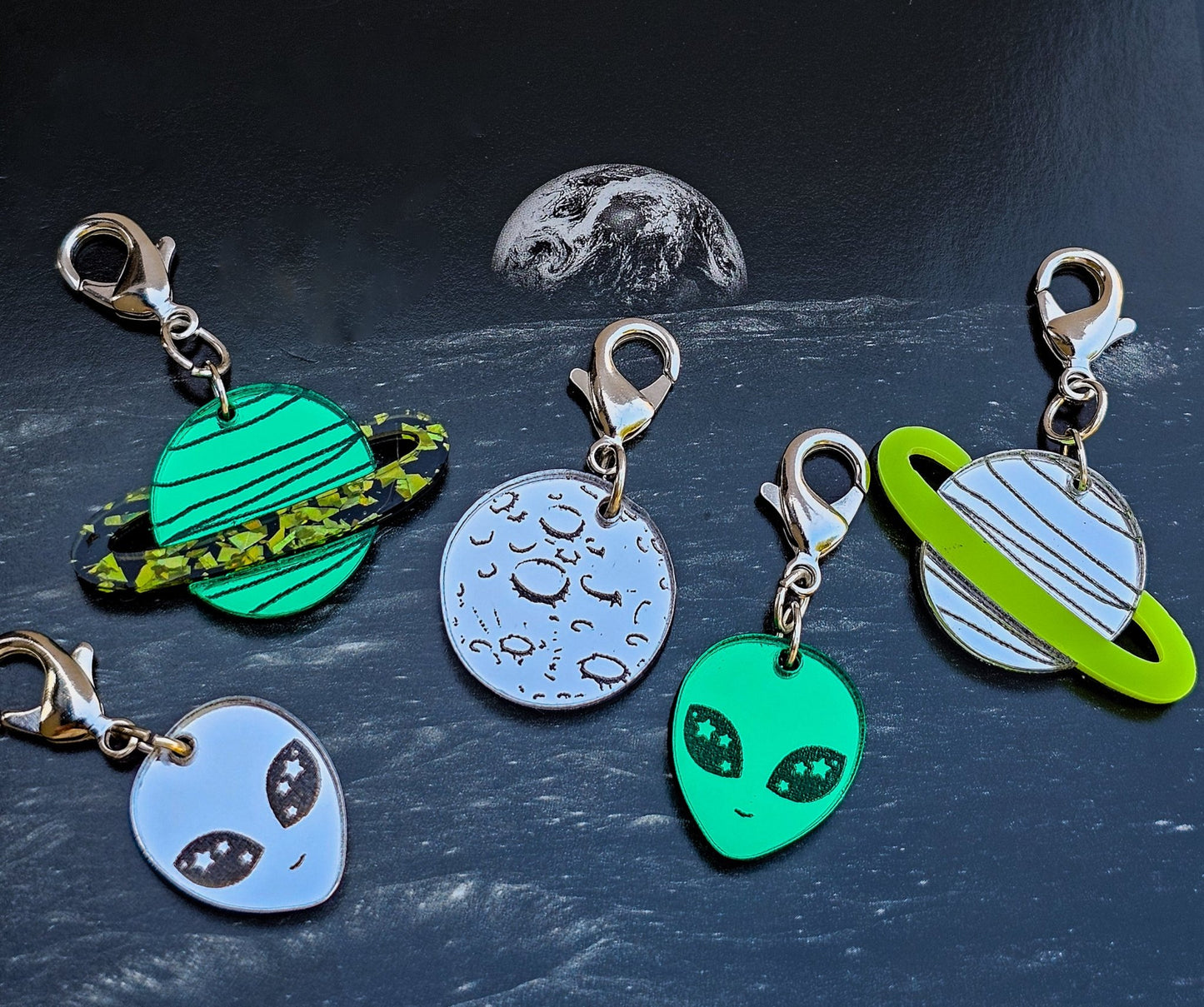 We Come in Peace Collar Charm - Morti's Fun Club